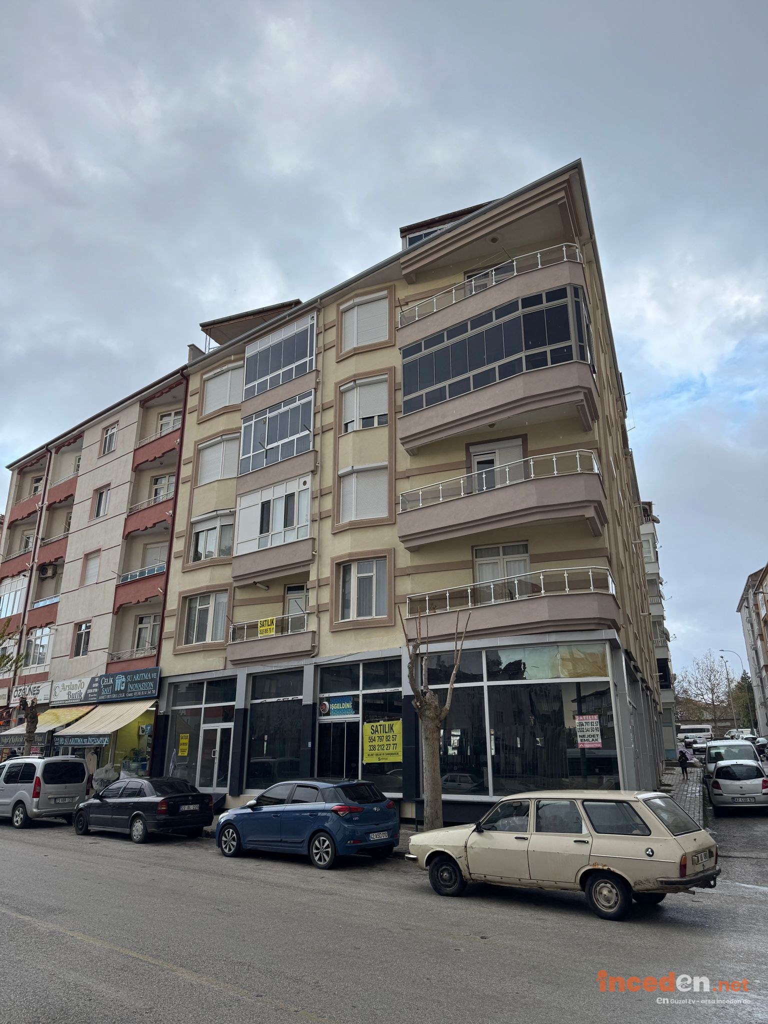 CUMARTESİ PAZARI İÇERİSİNDE ÖNÜ PARK MANZARALI SATILIK 3+1 DAİRE — Karaman
