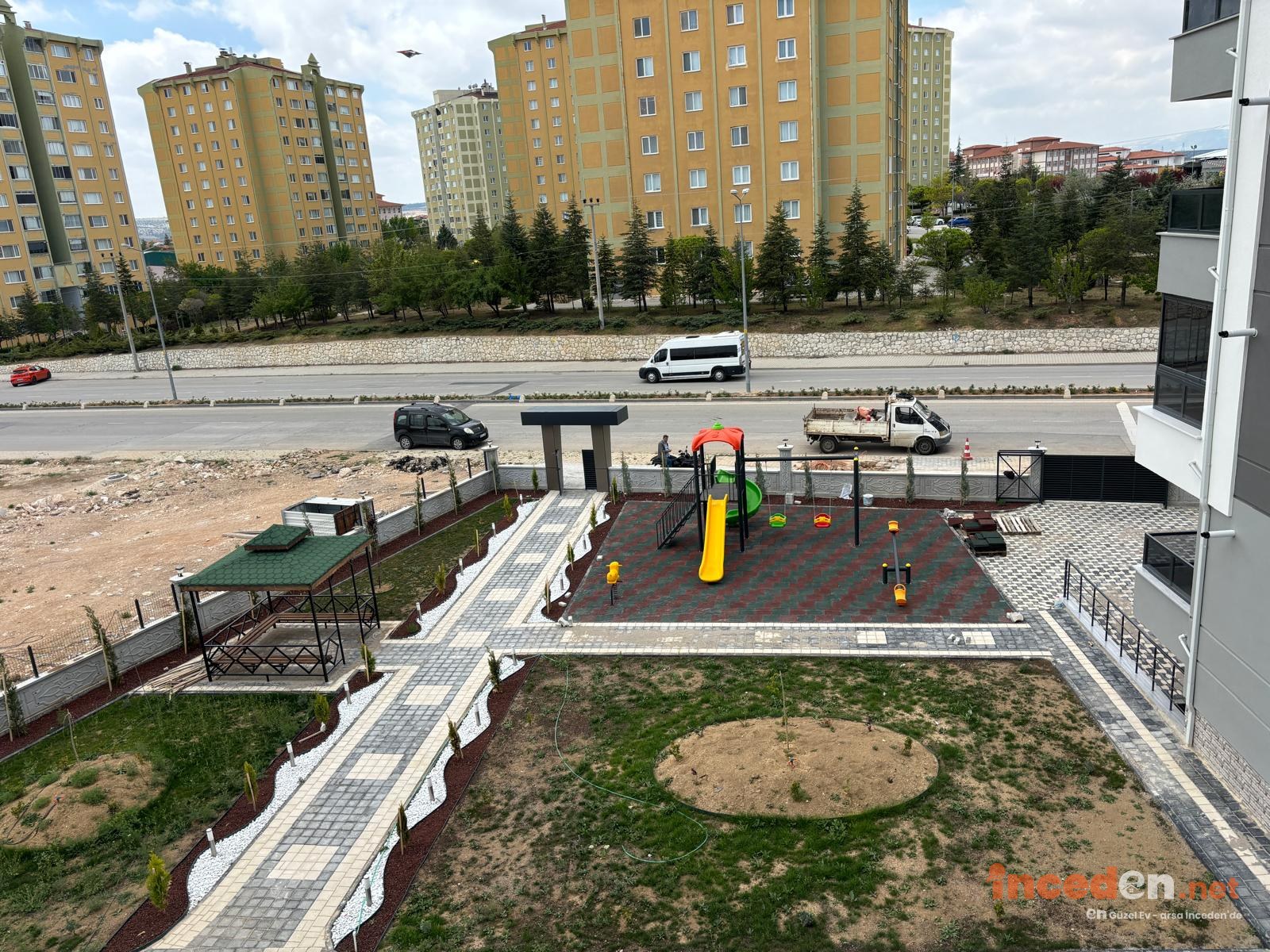 Elmaşehir Mahallesi 1 Toki Karşısında Sıfır 3+1 Daire — Karaman