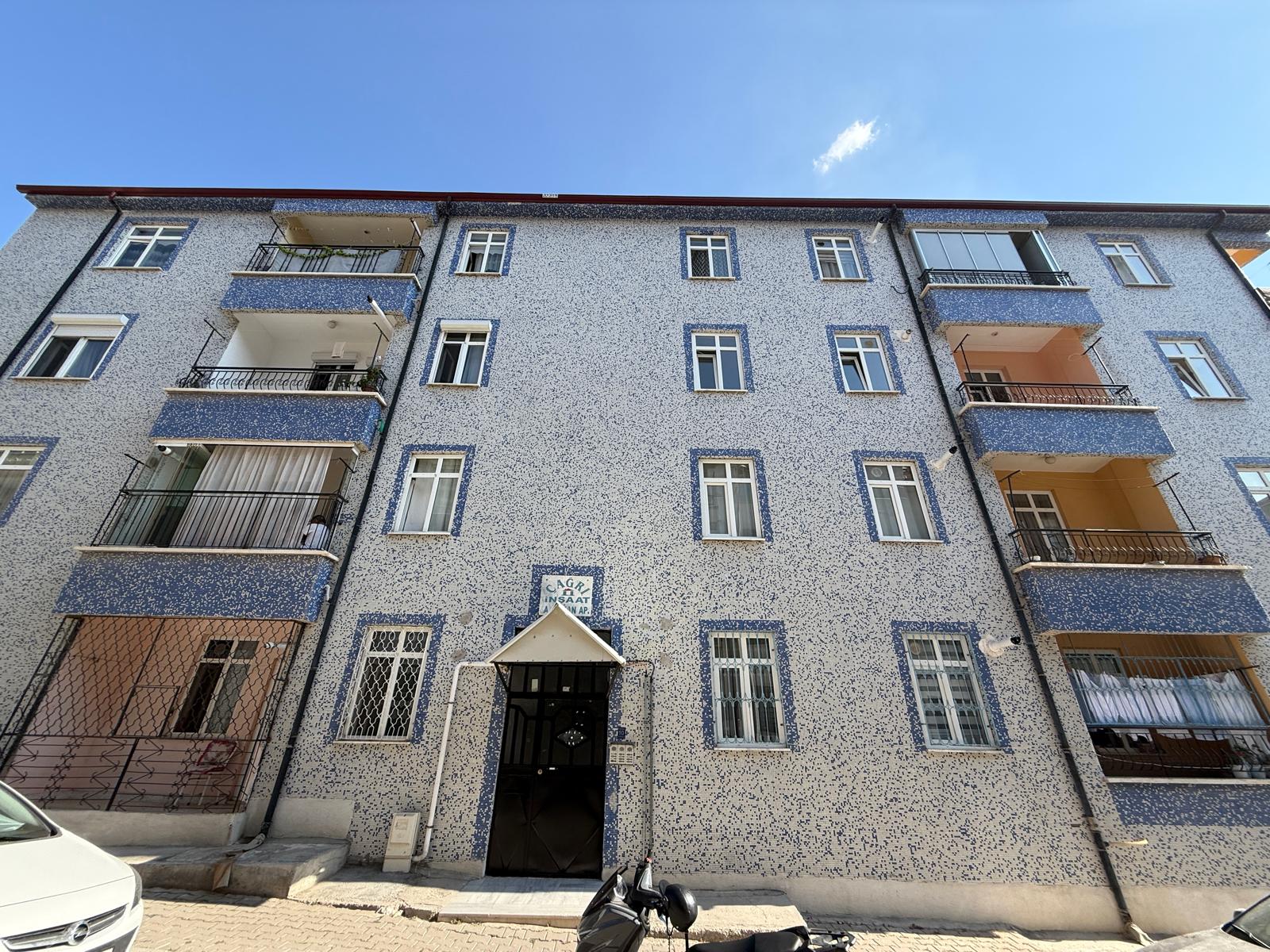 CEDİT MAHALLESİNDE ARA KAT MASRAFSIZ SATILIK DAİRE — Karaman